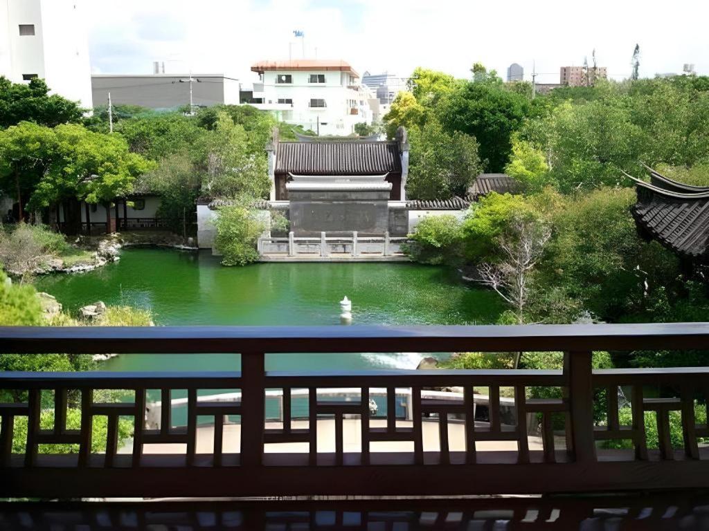 Hotel Peace Land Kume Naha Luaran gambar
