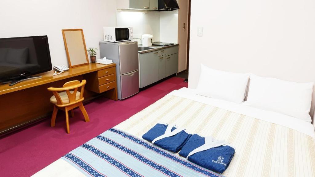 Hotel Peace Land Kume Naha Luaran gambar