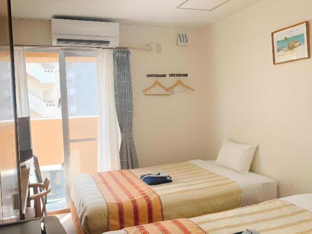 Hotel Peace Land Kume Naha Luaran gambar
